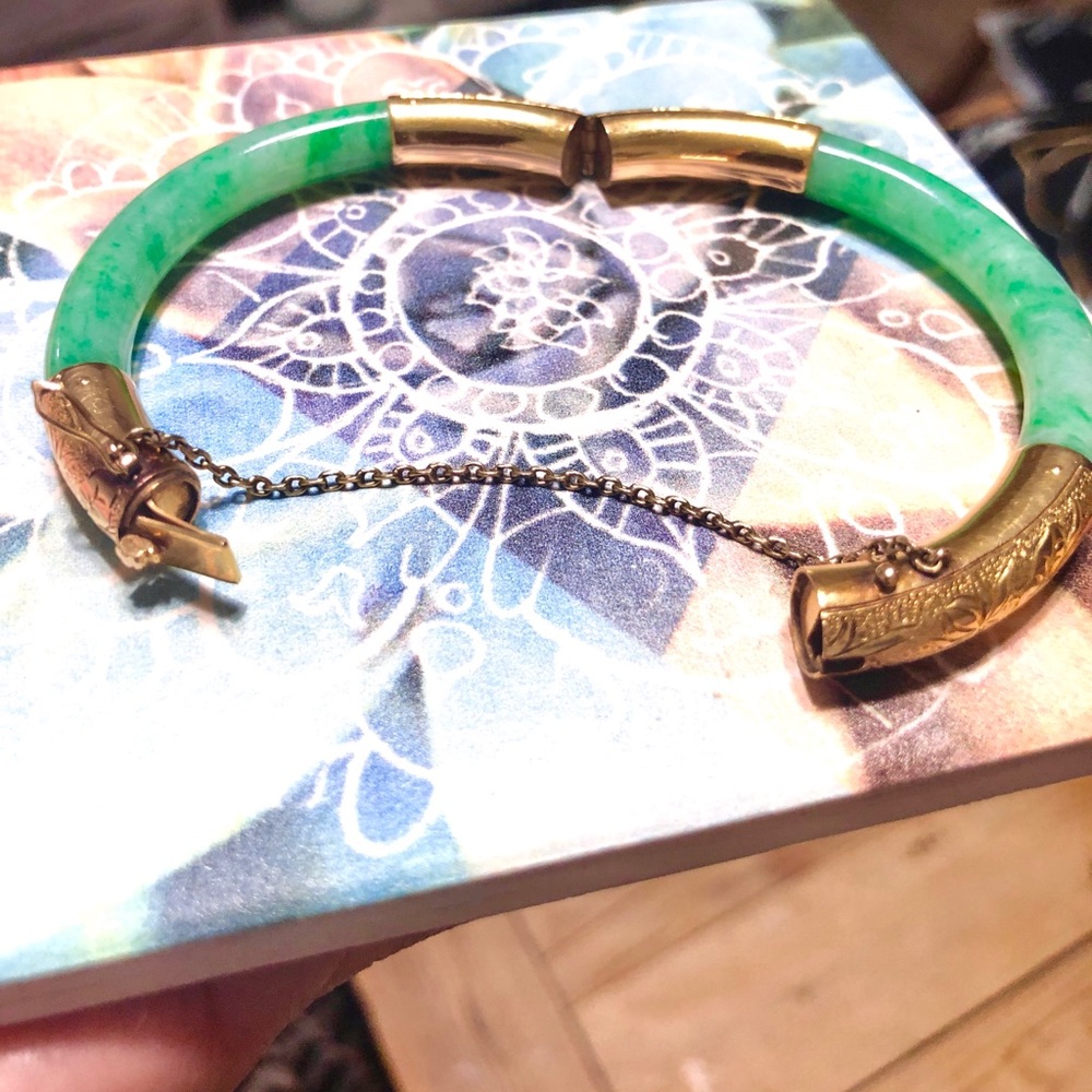 14k Gold and Jade vintage bracelet